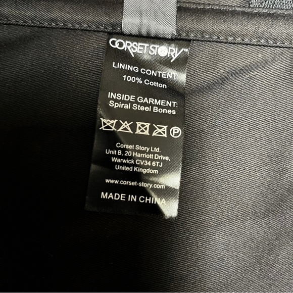 Corset Story Black Brocade Waist Taming
Overbust With Shoulder Straps 36 Waist - Picture 10 of 10